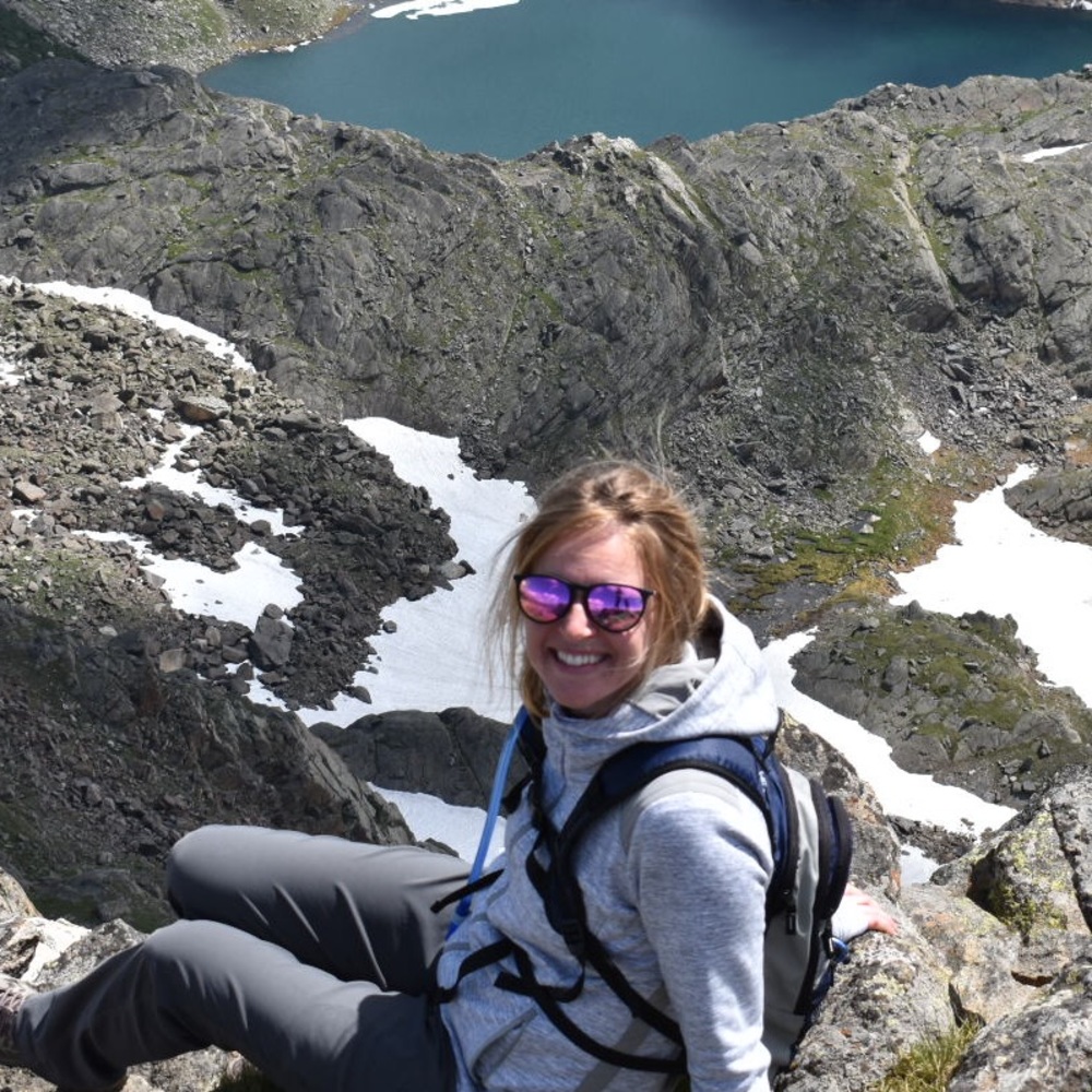 Meet your Posher, Caitlin